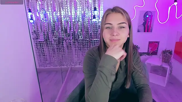 CharmBianca online show from 02-12-25, 08:27