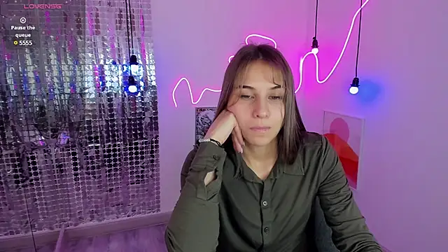 CharmBianca online show from 02-16-25, 08:21