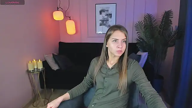 CharmBianca online show from 02-20-25, 08:39