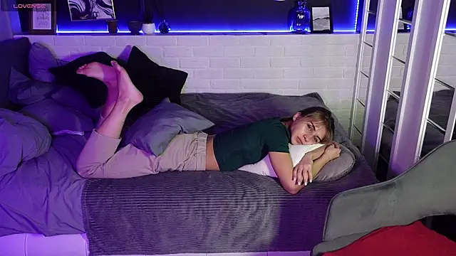 CharmBianca online show from 02-22-25, 11:46