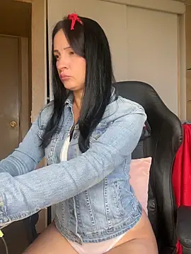 ValeriaVixen online show from 03-16-26, 07:18