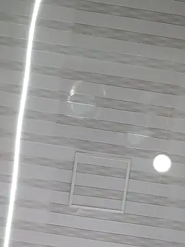 Snapshot of Lunasquirt1985 chatting on 02-19-25, 04:44 Lunasquirt1985 online show from 02-19-25, 04:44