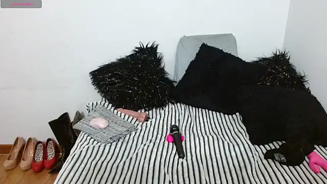 Snapshot of Lunasquirt1985 chatting on 10-15-25, 11:43 Lunasquirt1985 online show from 10-15-25, 11:43