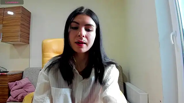 Snapshot of ErlinaBuoy chatting on 07-12-26, 06:48 ErlinaBuoy online show from 07-12-26, 06:48