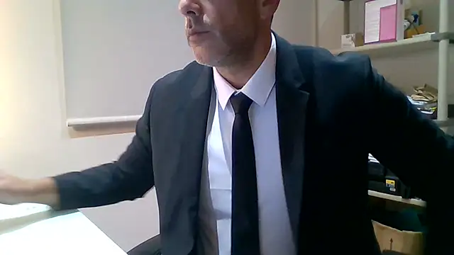 66MA69 online show from 04-08-26, 05:51