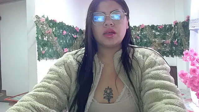 Snapshot of viccky_vick chatting on 11-30-25, 09:41 viccky vick online show from 11-30-25, 09:41