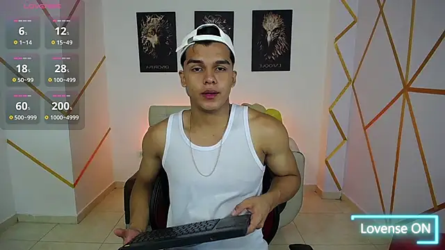 Snapshot of Dwayne_Brown chatting on 02-14-25, 01:40 Dwayne Brown online show from 02-14-25, 01:40
