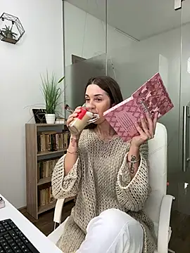 Anya-Ray online show from 05-04-26, 05:58