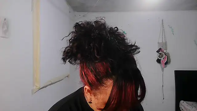 alexandraluv online show from 11-25-25, 11:27