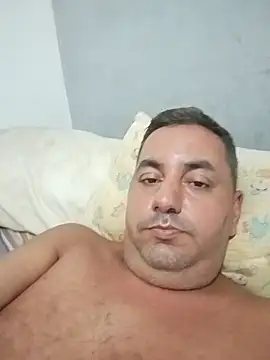 Snapshot of Cruelmalvado chatting on 12-15-25, 12:37 Cruelmalvado online show from 12-15-25, 12:37