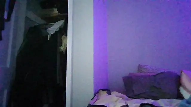 cruz815 online show from 11-30-25, 03:27