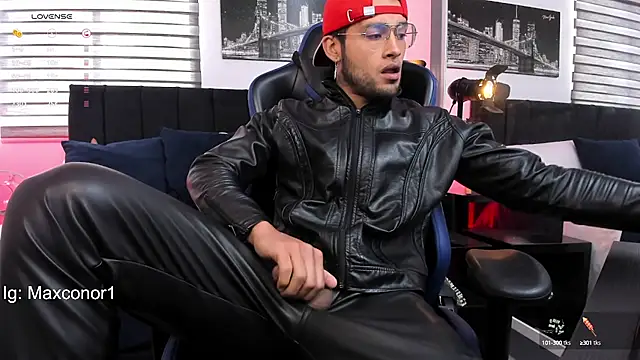 Max Conor1 online show from 03-12-25, 04:35