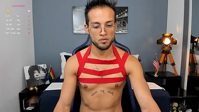 Max Conor1 online show from 07-27-26, 09:55