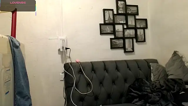 MirandaLatinaLovely online show from 11-26-25, 03:13