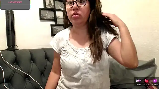 MirandaLatinaLovely online show from 03-13-26, 04:46