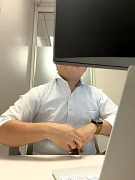 Snapshot of Nobu_469 chatting on 10-14-25, 08:15 Nobu 469 online show from 10-14-25, 08:15