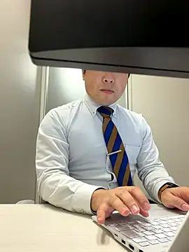 Snapshot of Nobu_469 chatting on 12-18-25, 08:09 Nobu 469 online show from 12-18-25, 08:09