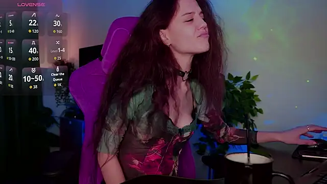 MilaStoyne online show from 11-04-25, 05:39