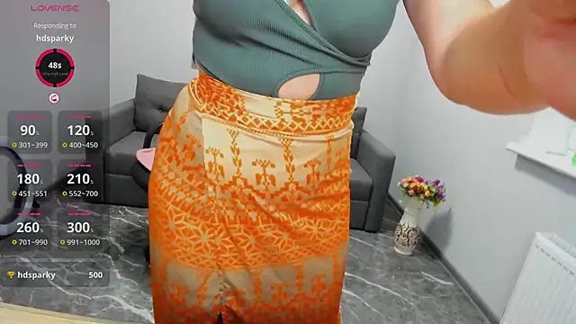 Snapshot of Mira_Whites chatting on 06-11-26, 12:03 Mira Whites online show from 06-11-26, 12:03