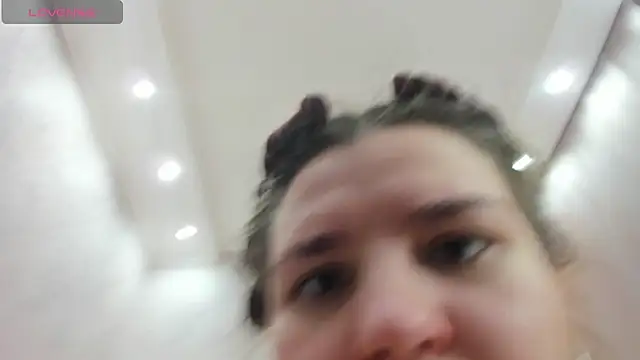 Jenny Jimmy online show from 02-19-25, 01:08