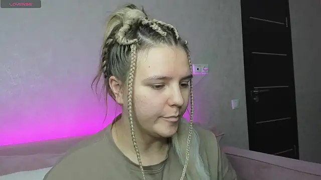 Jenny Jimmy online show from 10-20-25, 09:21