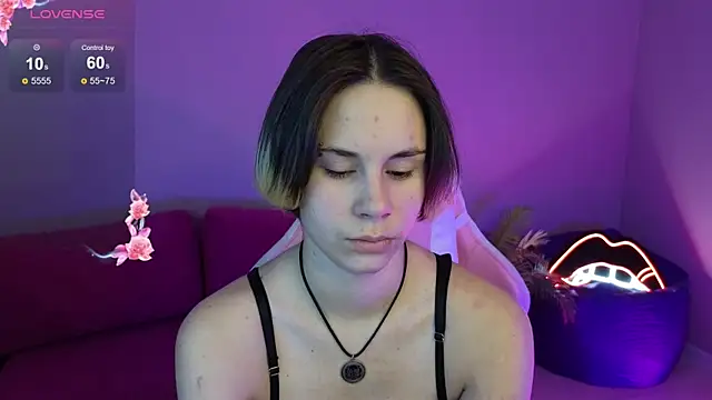 Snapshot of BettyCarter07 chatting on 11-07-25, 01:27 BettyCarter07 online show from 11-07-25, 01:27