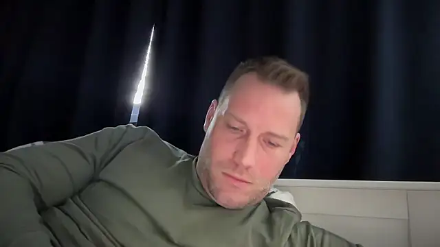 Snapshot of Christian87xxx chatting on 03-15-25, 10:13 Christian87xxx online show from 03-15-25, 10:13