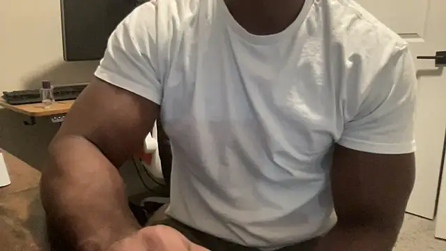 BodyandBBC online show from 11-20-25, 03:39