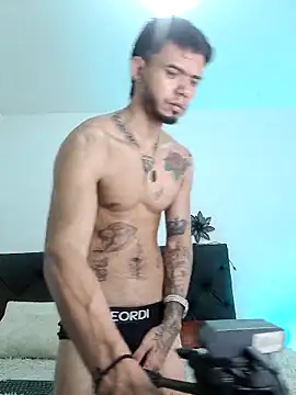 Niick01  online show from 03-11-25, 02:51