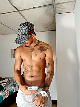 Niick01  online show from 09-10-25, 05:13