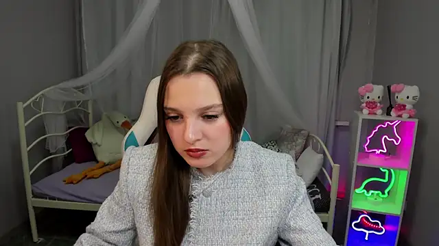 kaisajenner online show from 11-21-25, 06:17