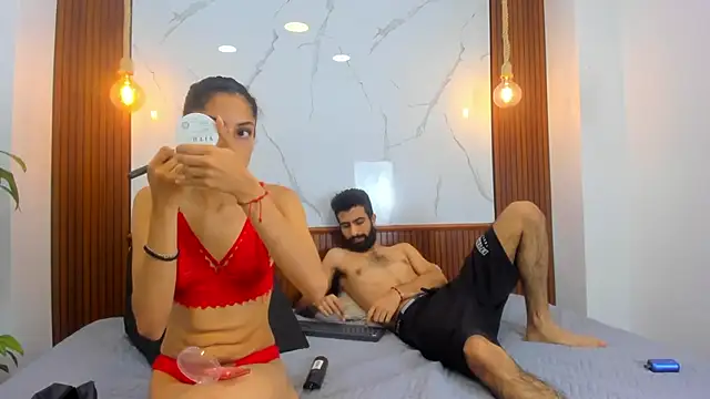 Snapshot of Arah_issaa chatting on 03-13-25, 10:10 Arah issaa online show from 03-13-25, 10:10