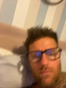 Snapshot of Jamesdeanmcqueen chatting on 02-01-25, 07:34 Jamesdeanmcqueen online show from 02-01-25, 07:34