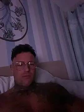 Snapshot of Jamesdeanmcqueen chatting on 02-09-25, 06:11 Jamesdeanmcqueen online show from 02-09-25, 06:11