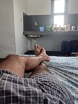 Snapshot of Hot_funky_boy chatting on 09-21-25, 04:47 Hot funky boy online show from 09-21-25, 04:47