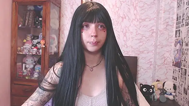 Snapshot of AriYokai chatting on 02-08-26, 11:30 AriYokai online show from 02-08-26, 11:30