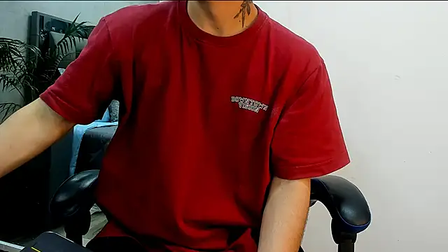 Snapshot of roan_birkin chatting on 10-29-25, 07:26 roan birkin online show from 10-29-25, 07:26