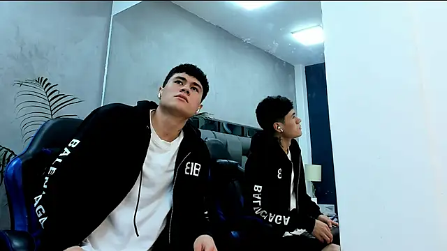 Snapshot of roan_birkin chatting on 11-20-25, 07:13 roan birkin online show from 11-20-25, 07:13