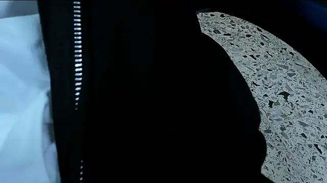 Snapshot of roan_birkin chatting on 06-18-26, 07:18 roan birkin online show from 06-18-26, 07:18