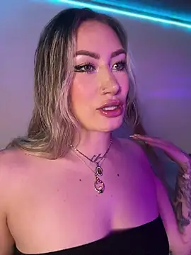 Lally Valencia   online show from 10-25-25, 06:10