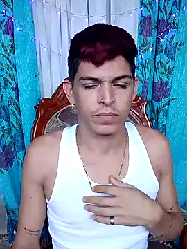 Snapshot of duquehotvoy chatting on 02-13-25, 09:06 duquehotvoy online show from 02-13-25, 09:06