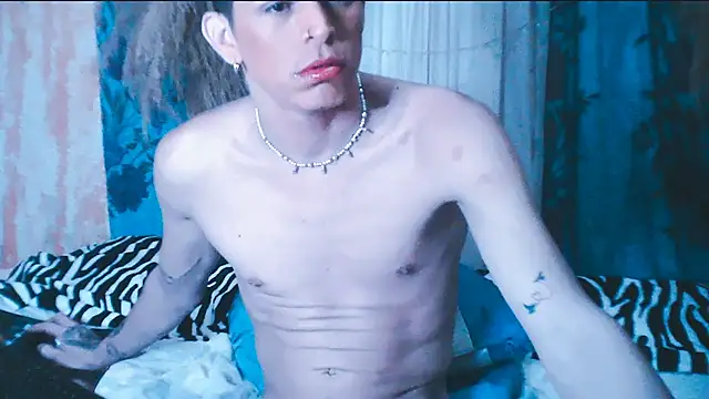 Snapshot of duquehotvoy chatting on 02-22-25, 08:29 duquehotvoy online show from 02-22-25, 08:29