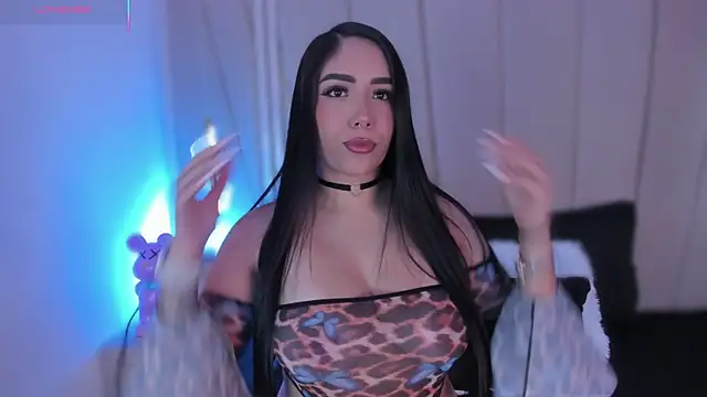 Snapshot of Nikki_vega chatting on 02-06-25, 05:03 Nikki vega online show from 02-06-25, 05:03