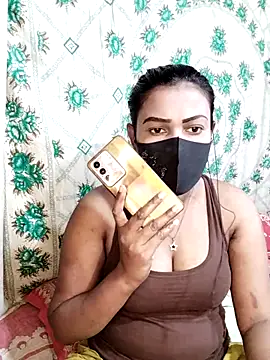 Snapshot of monekhan123 chatting on 03-13-25, 04:23 monekhan123 online show from 03-13-25, 04:23