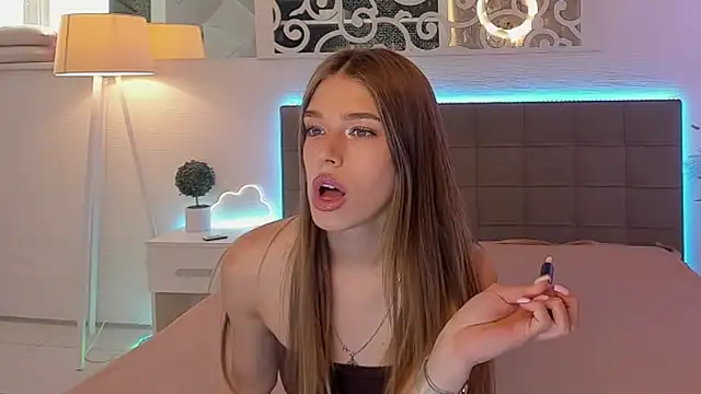 Snapshot of melissacrayzy chatting on 06-19-26, 05:23 melissacrayzy online show from 06-19-26, 05:23