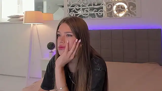Snapshot of melissacrayzy chatting on 06-28-26, 05:35 melissacrayzy online show from 06-28-26, 05:35