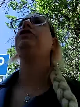 Mia RainX online show from 04-30-26, 11:49