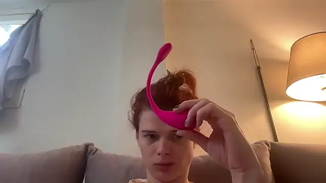 ScarletBottom online show from 09-16-25, 06:14