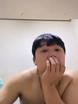 offwhite777 online show from 02-04-25, 06:38