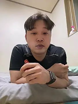 offwhite777 online show from 02-26-25, 09:05